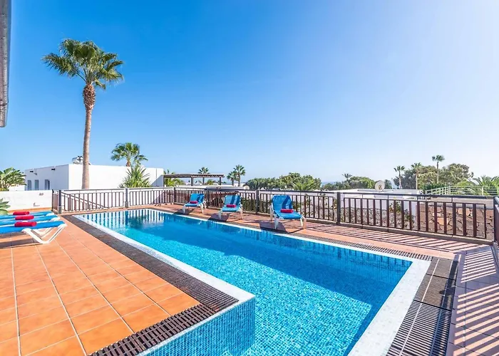 Willa Puerta De Hierro